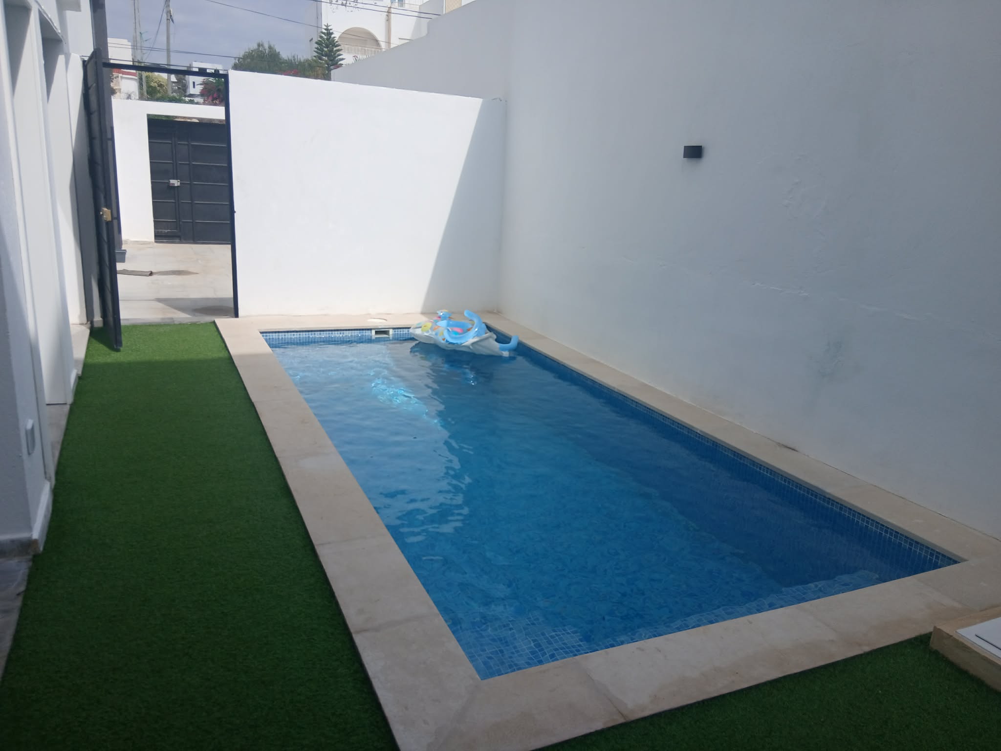 Rdc avec piscine kharouba hammamet nord