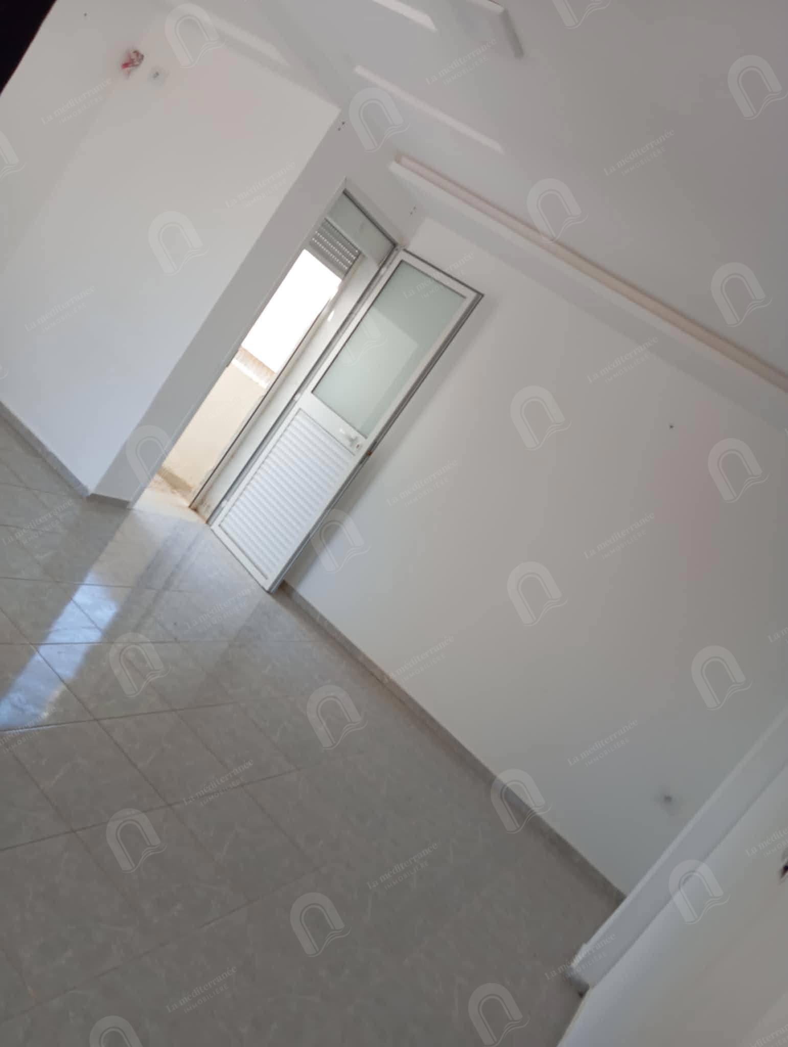 Un étage de villa s2 à cité el waha