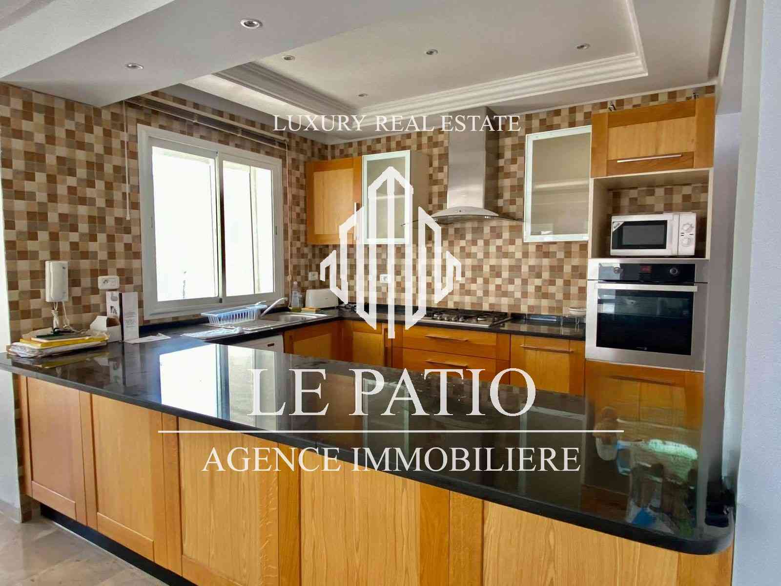 Etage de villa s3 meublé marsa ville
