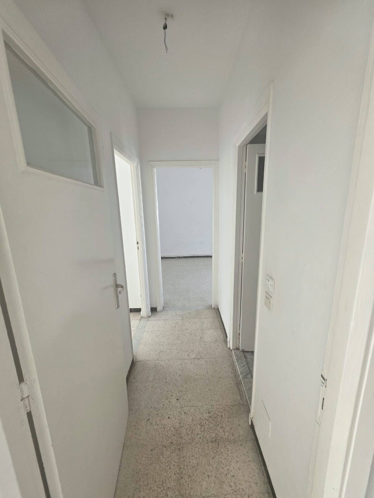 Appartement s2 vide a el manar 1