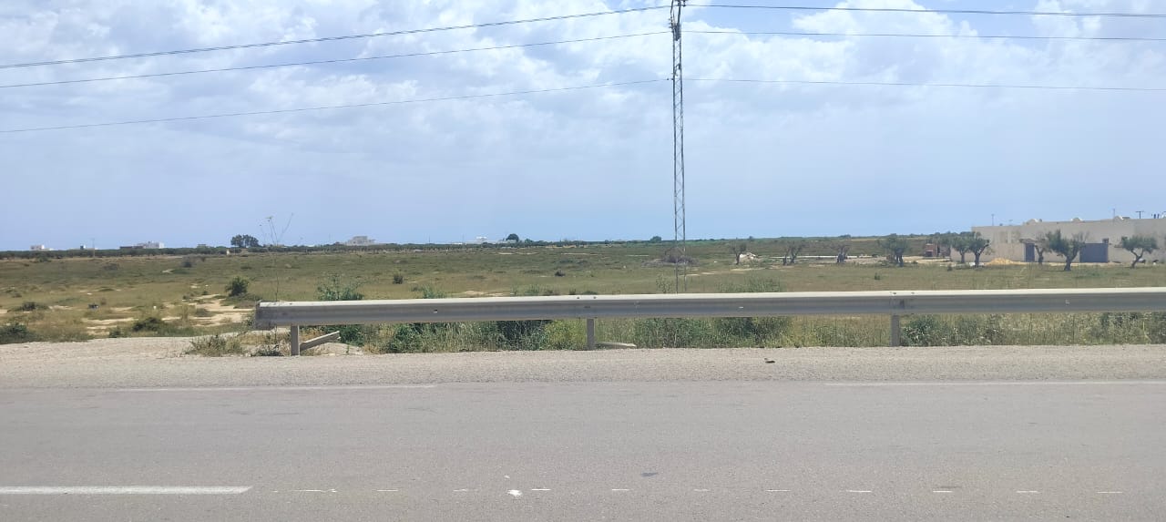 Terrain cote mer 3 min de yassmin hammamet