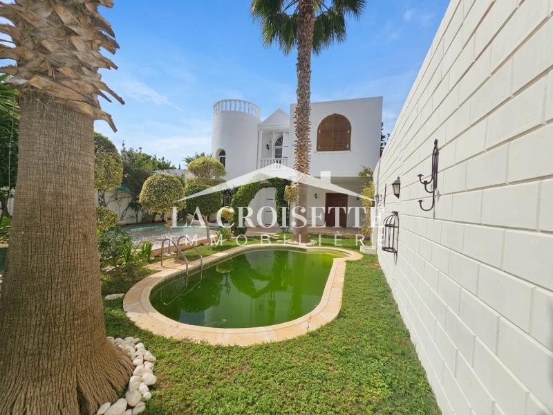 Villa s4 avec piscine à la soukra mvl0765