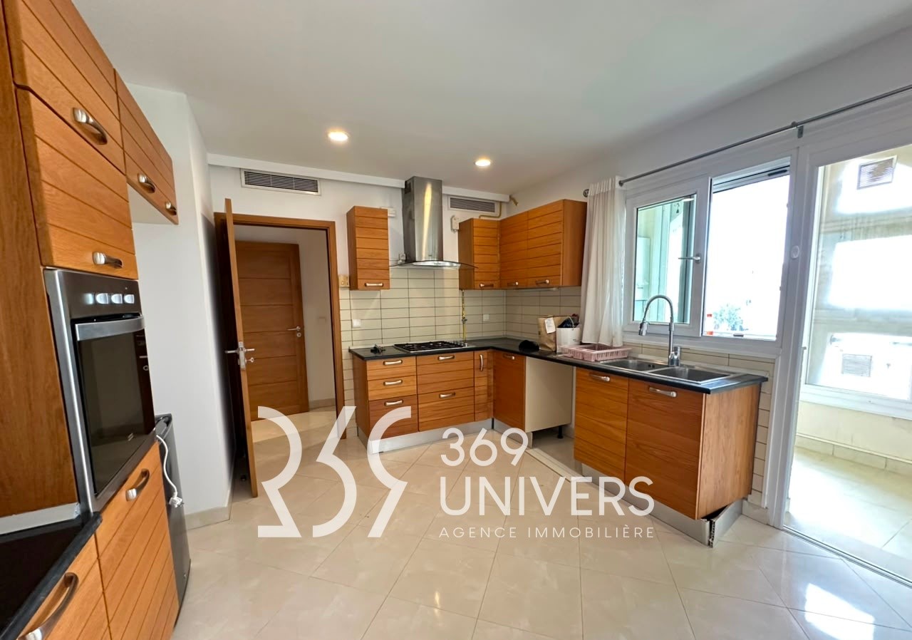 Appart s2 avec balcon lac 2 ref ra188