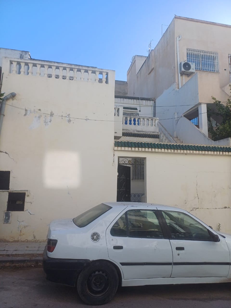 Maison à ibn sina bon emplacement résidentiel