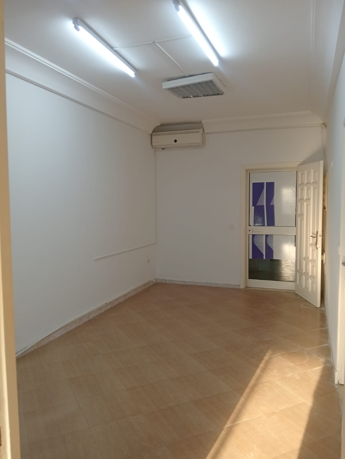 Bureau 60 metre carré