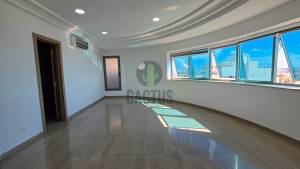 bureau h1 dans un centre ref811a