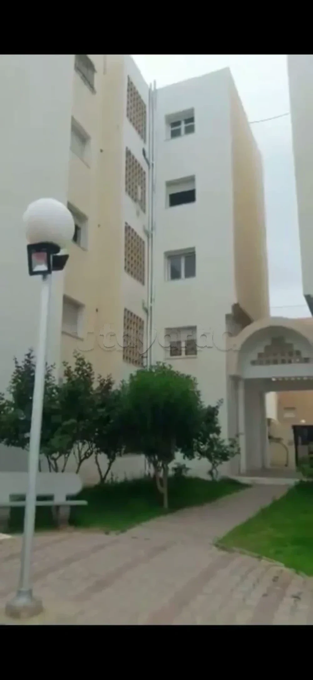 Belle appartement au 1 ème étage nour jaafer