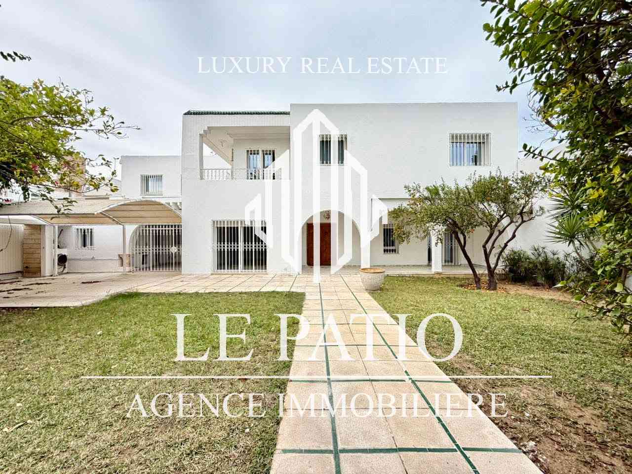 Villa s4 avec un grand jardin la marsa ville