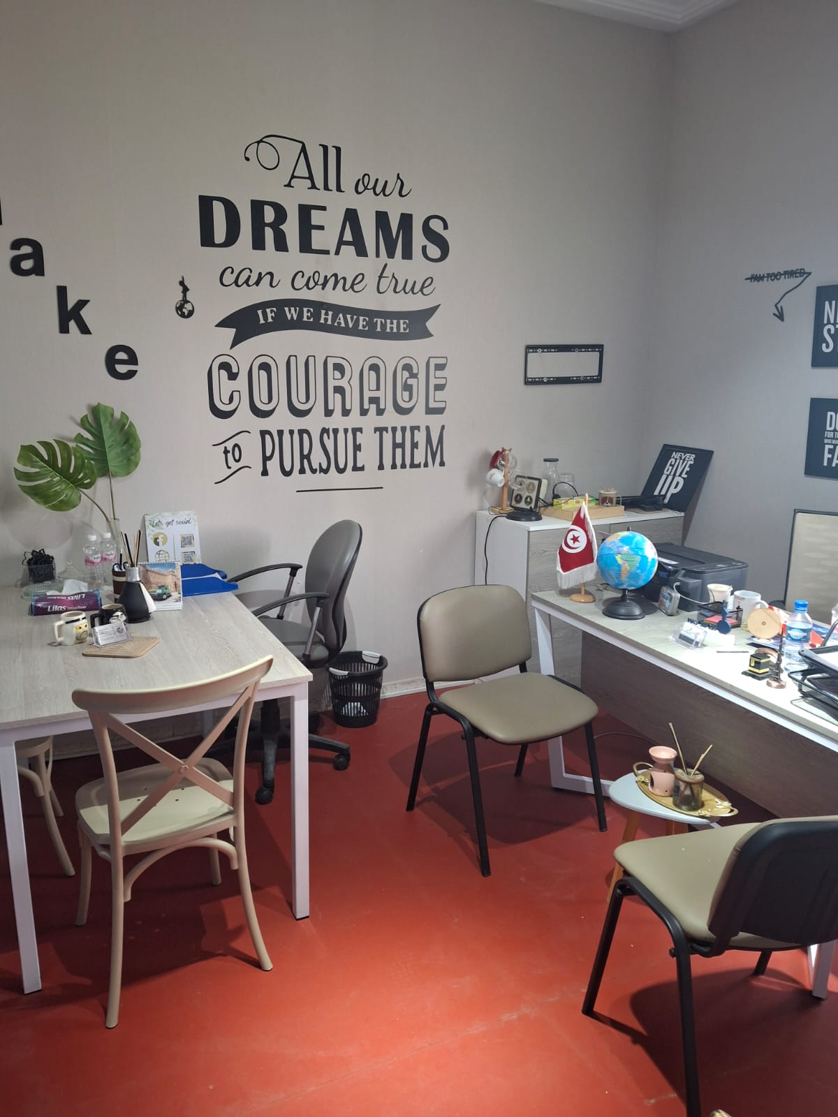 Beau bureau menzah 5