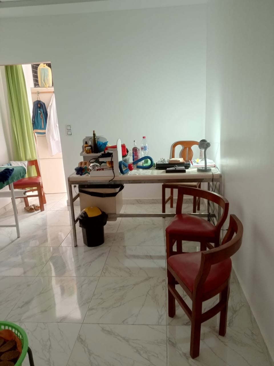 Bureau hall 1