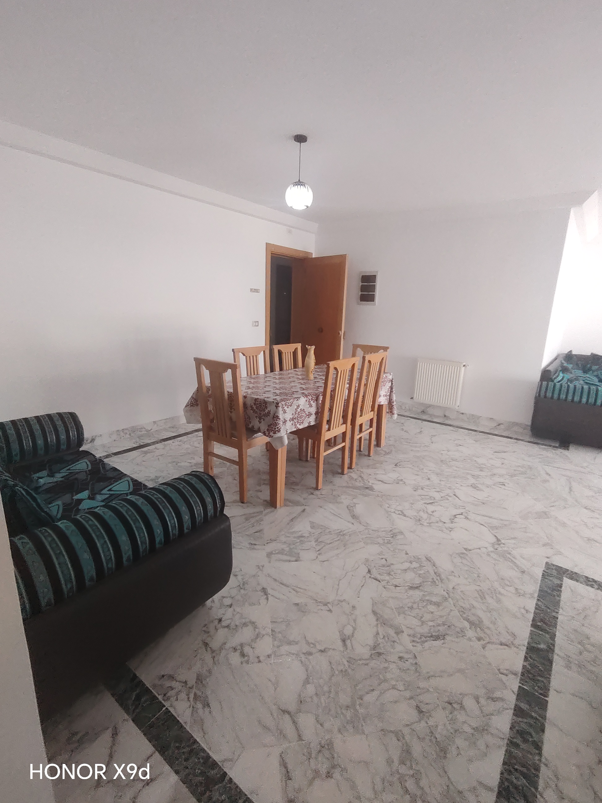 Salon et deux chambres a borj cedria
