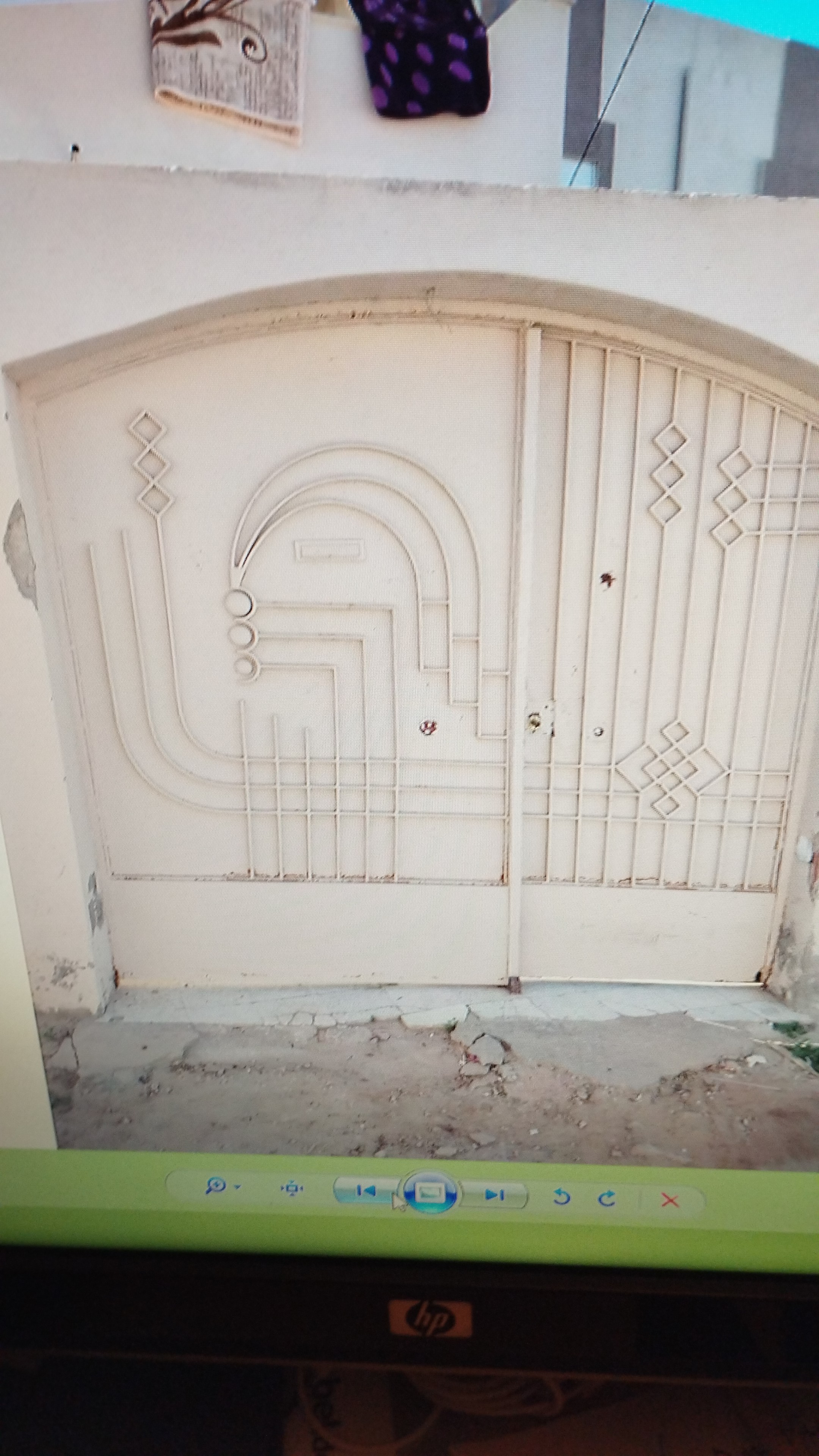 Maison au rdc entre rte de teniour et rte de tunis