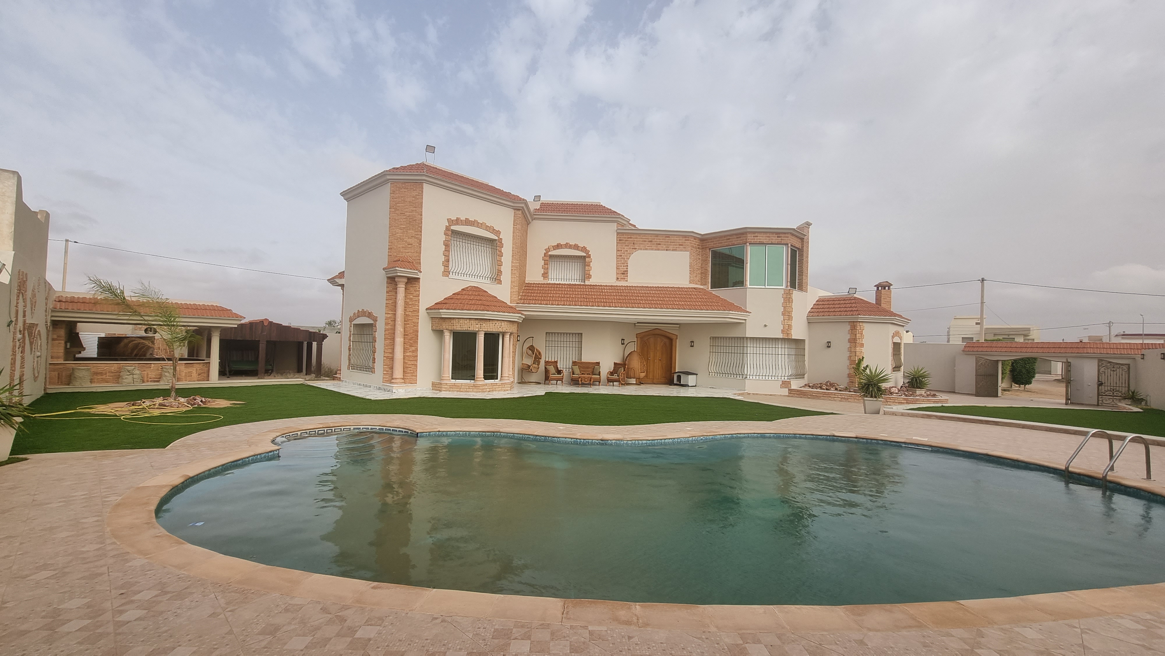 Villa haut standing rte el ain
