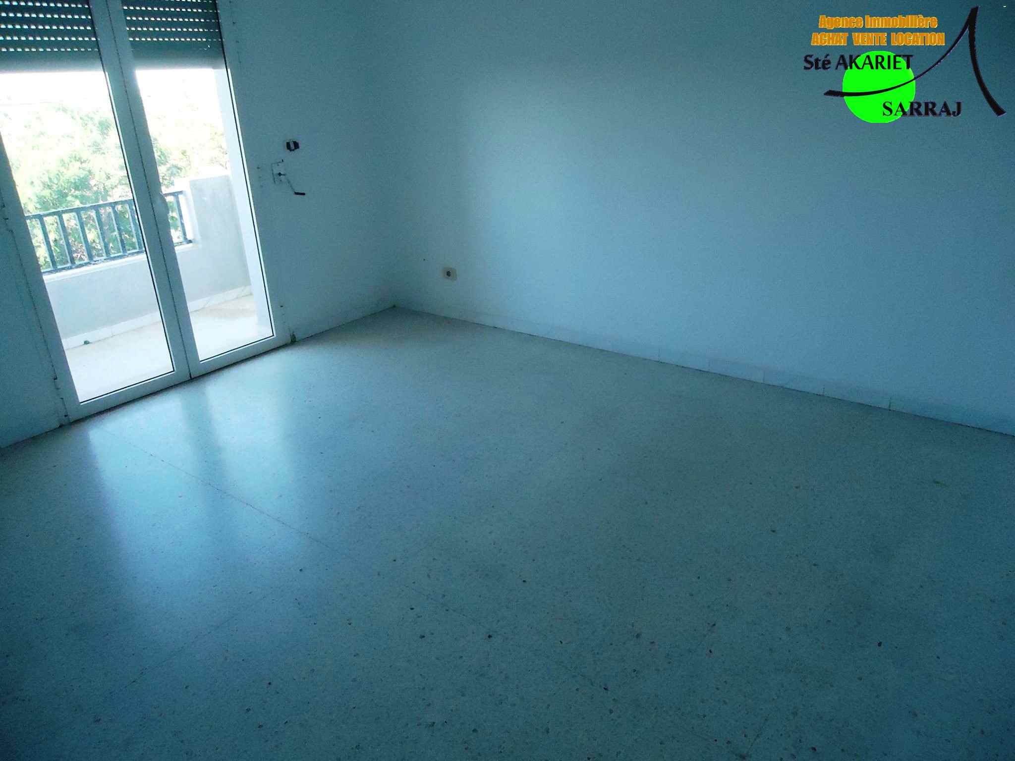 Appartement s2 à sahloul pas loin de shoes center