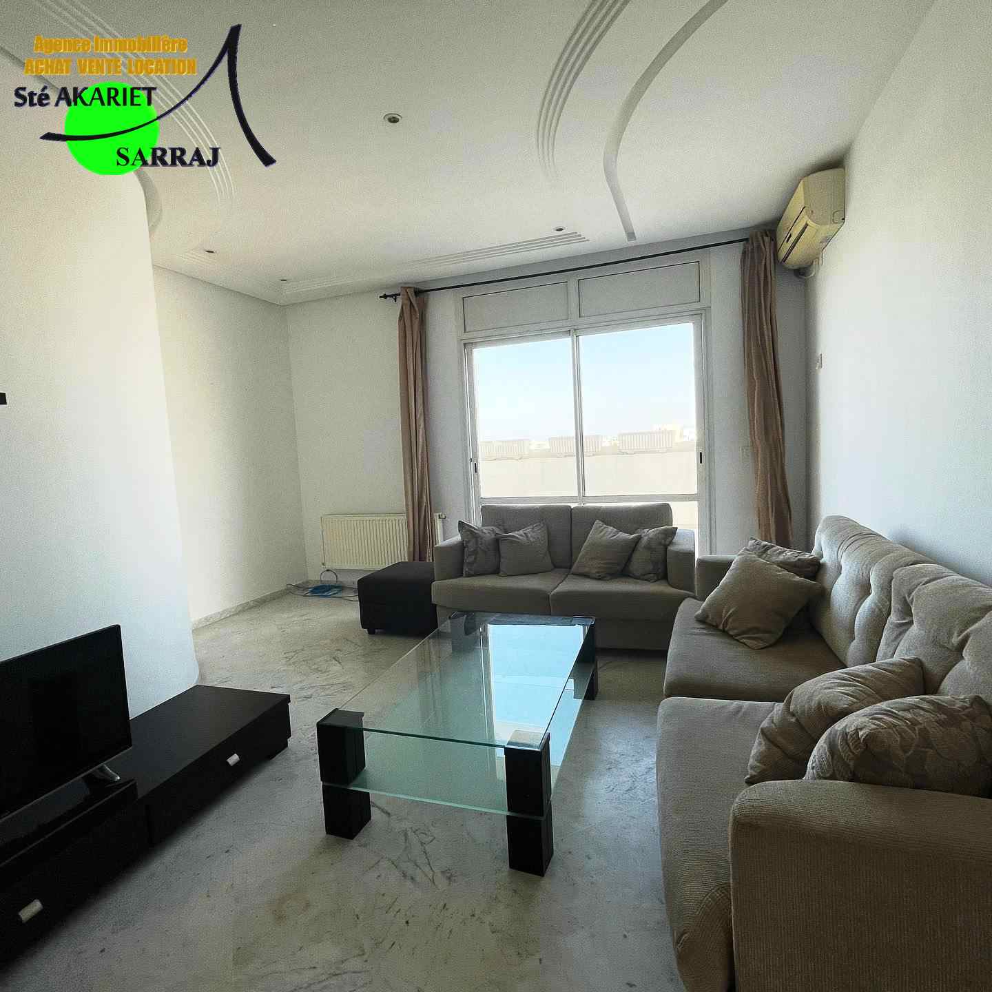 Lumineux appartement s2 avec grand terrasse khzema