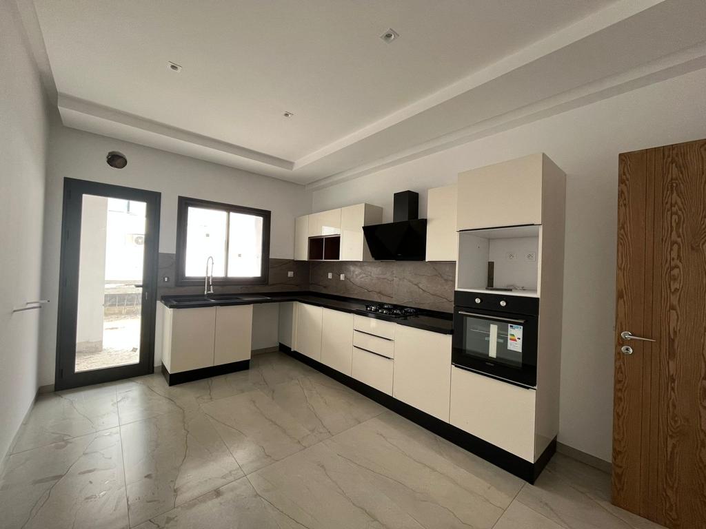 Un appartement soukra neuf