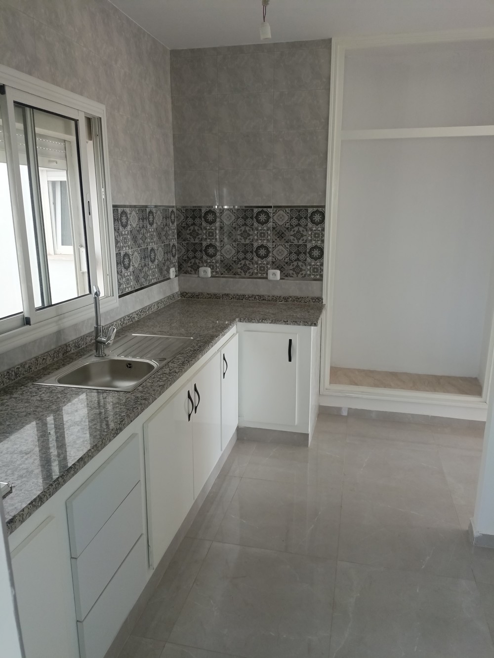 Av immeubles de 4 appartements pas loin de la mer