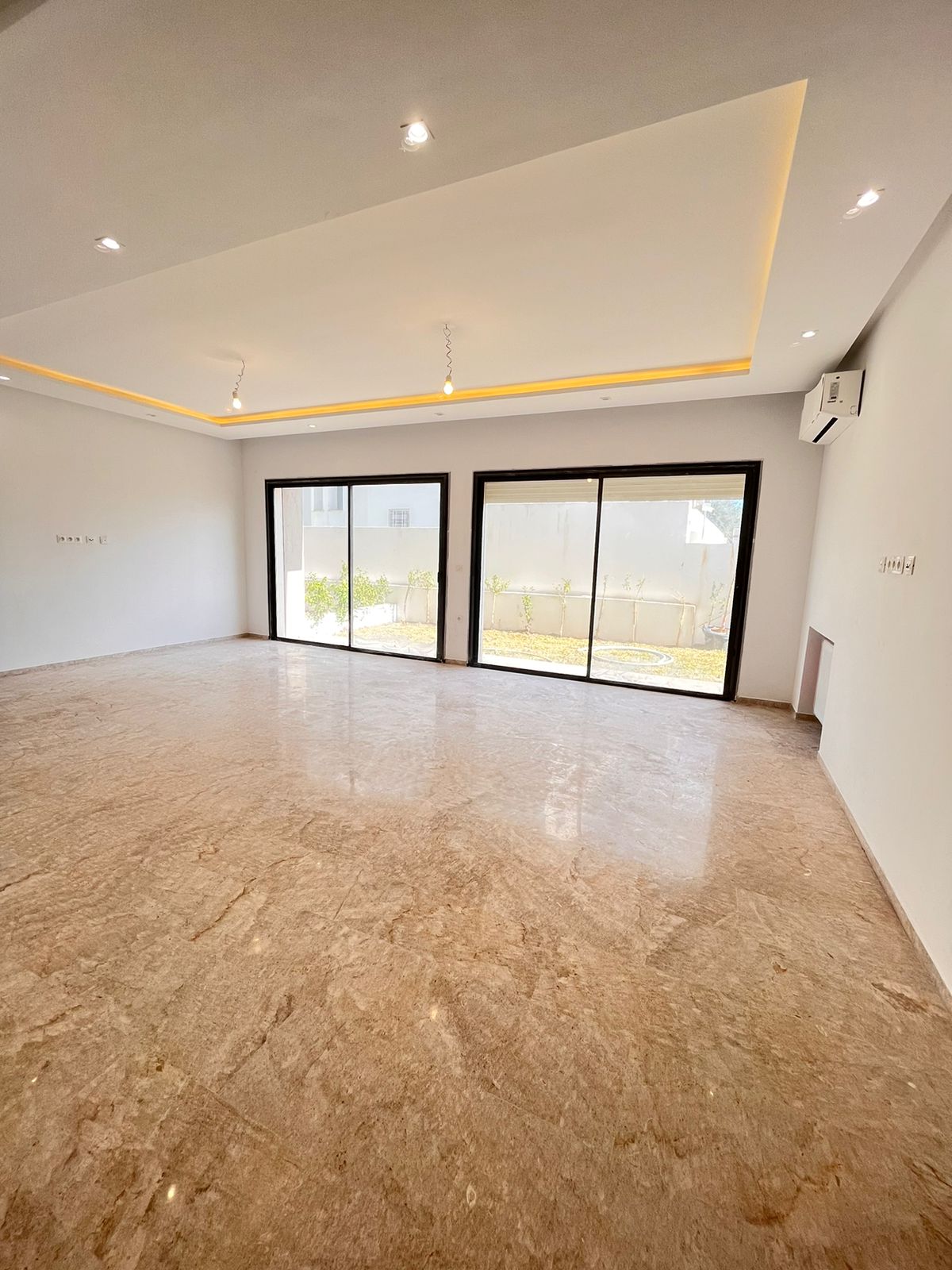 Duplex s4 avec jardin