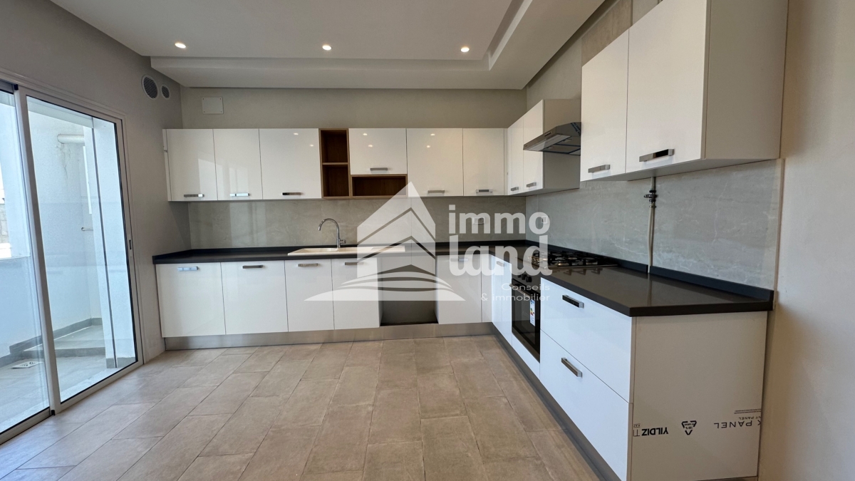 Appartement s2 avec terrasse à la marsa
