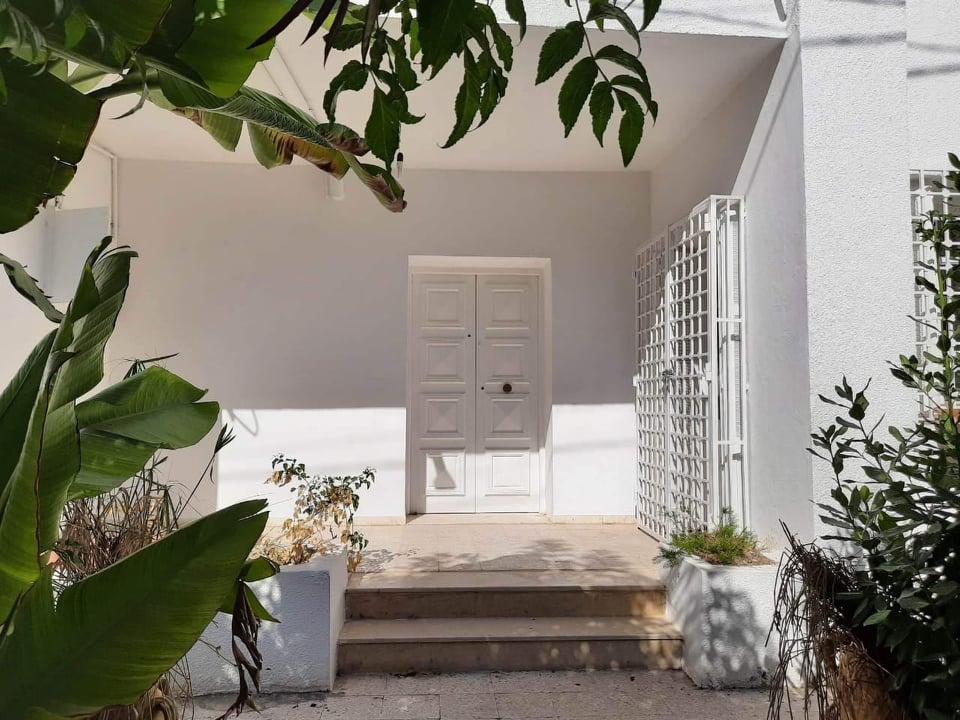 Joli villa à cité ennouzha ariana