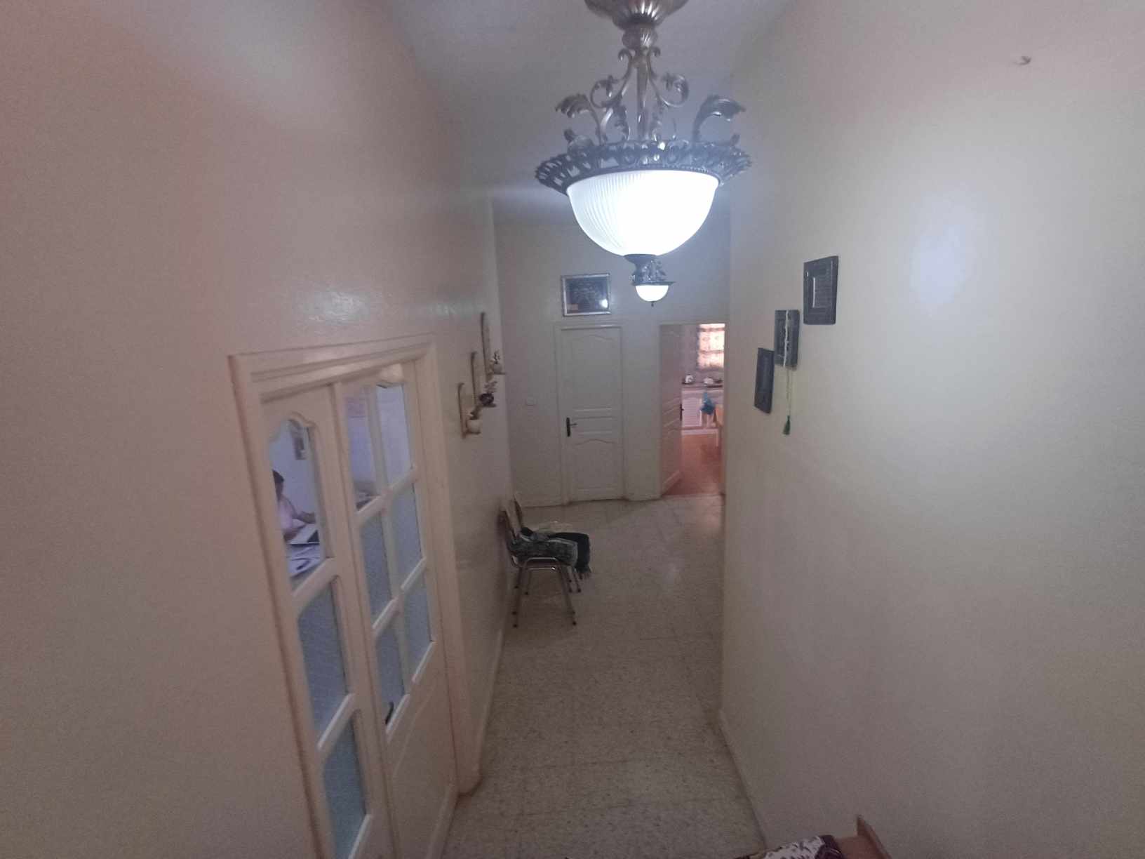 Jolie villa à raoued de deux niveaux séparees