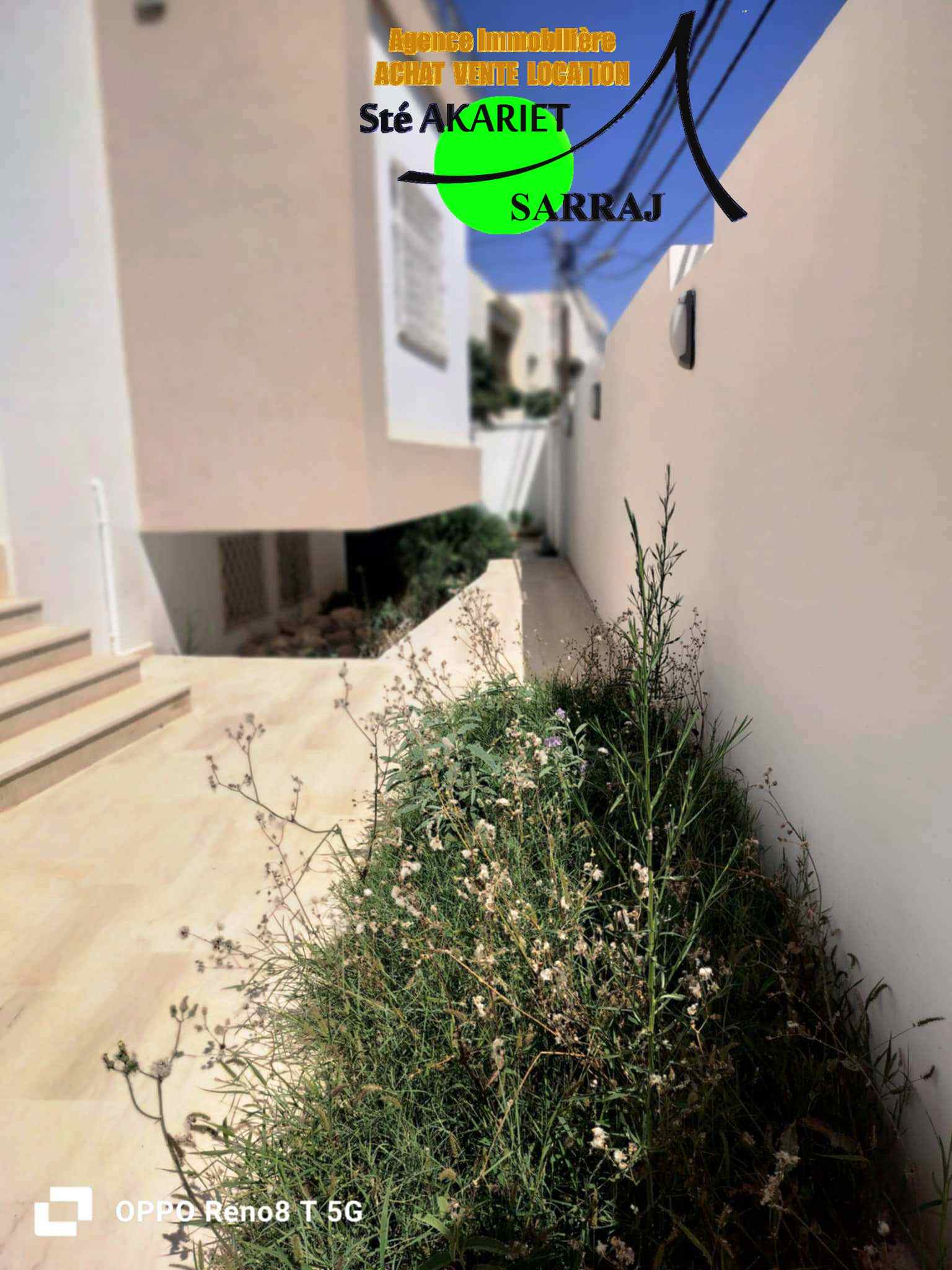 Villa style triplex neuf et jamais habité à khzema