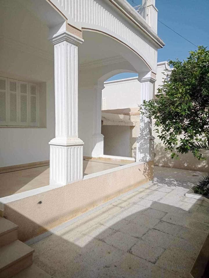Ezzahra vent villa ref 1026