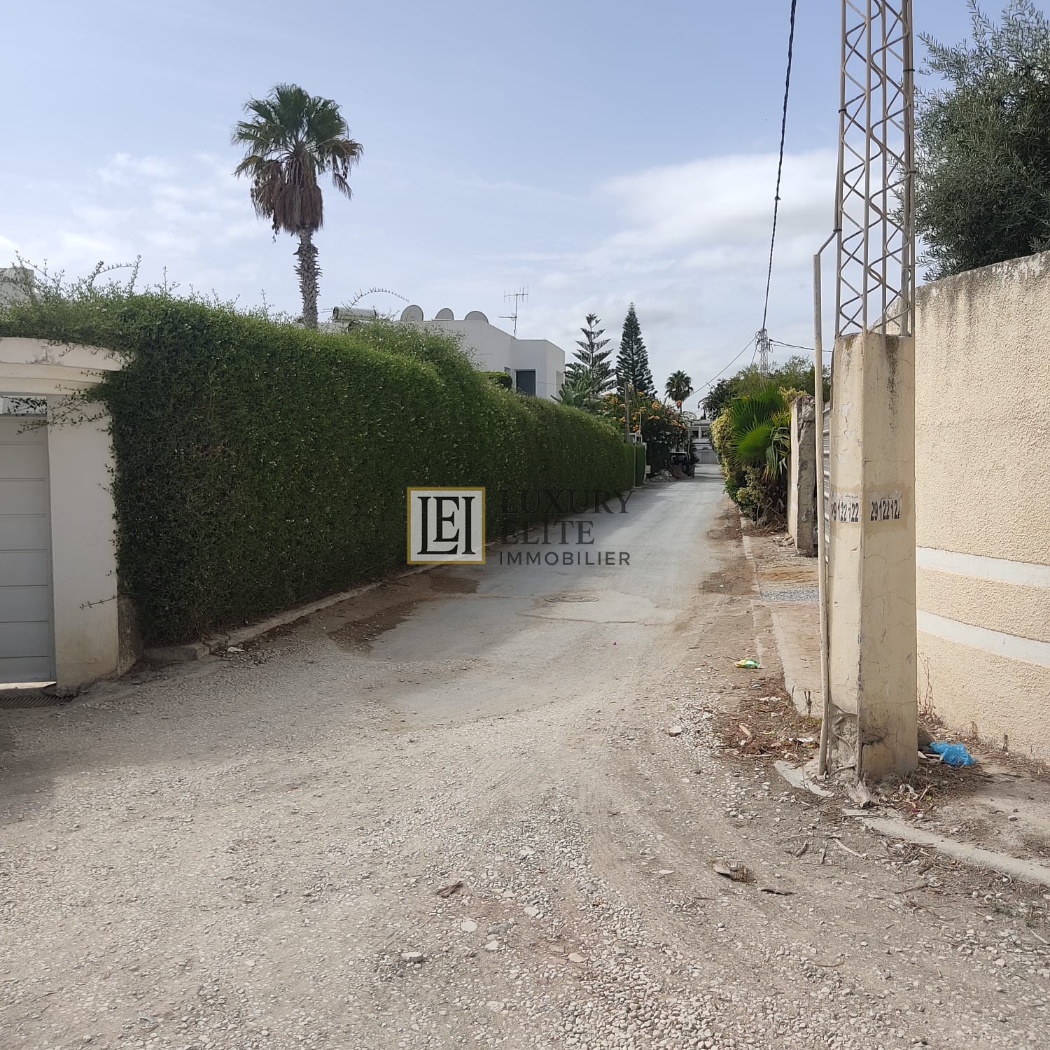Terrain de 1389 m2 à chotrana la soukra