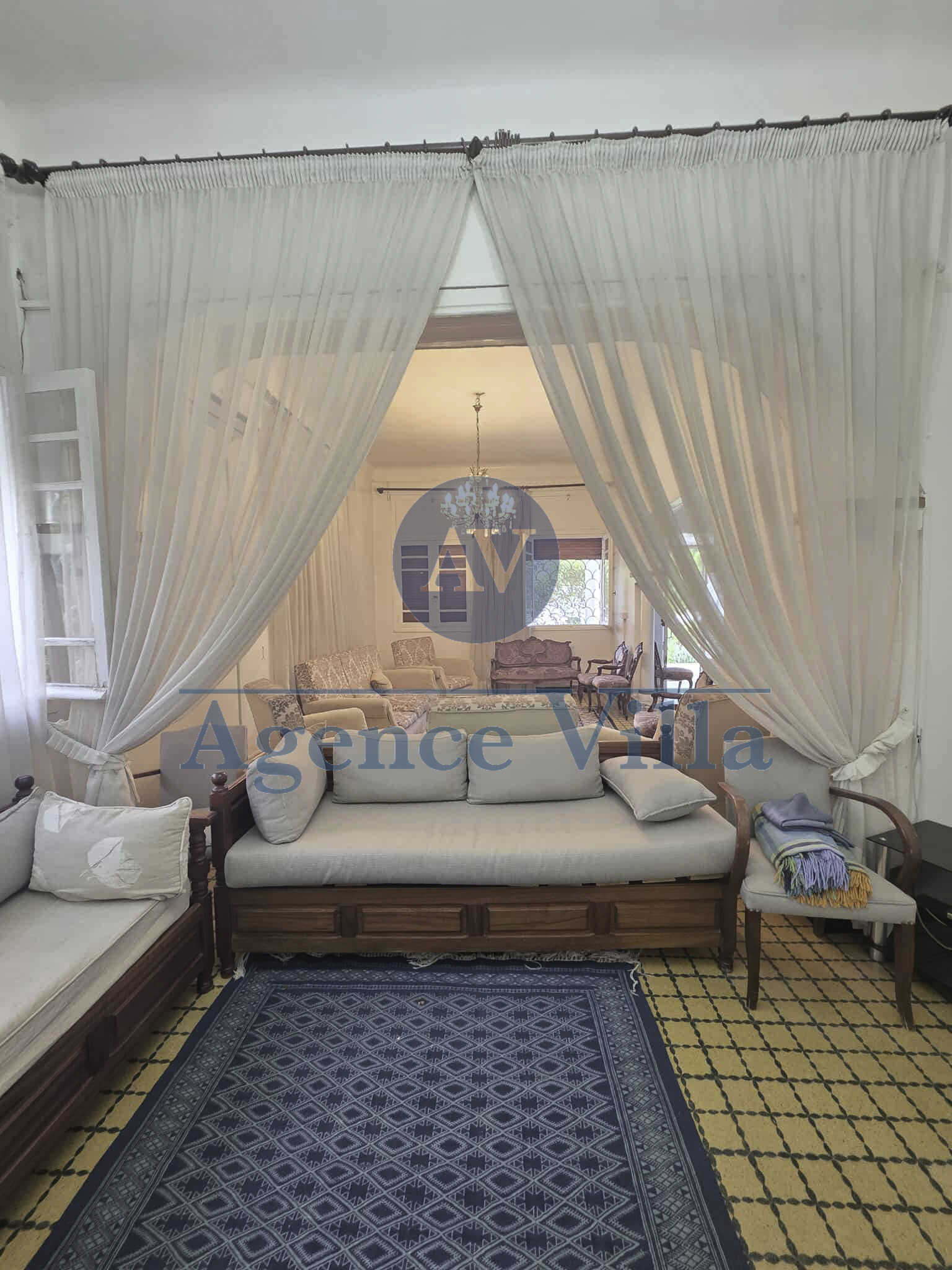 Une villa sur deux niveaux à la marsa
