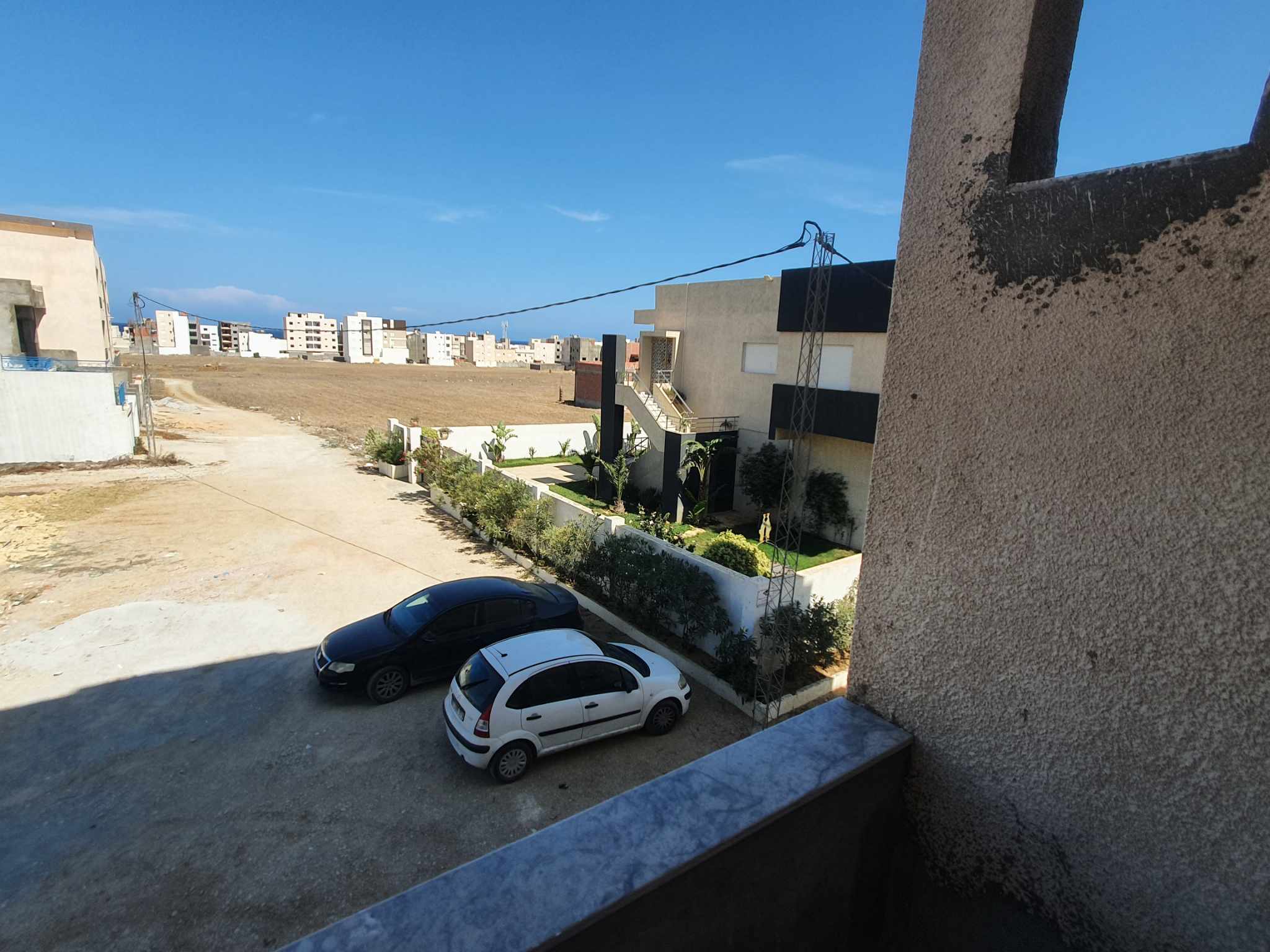Un appartement en 1er étage à ezzahra kélibia