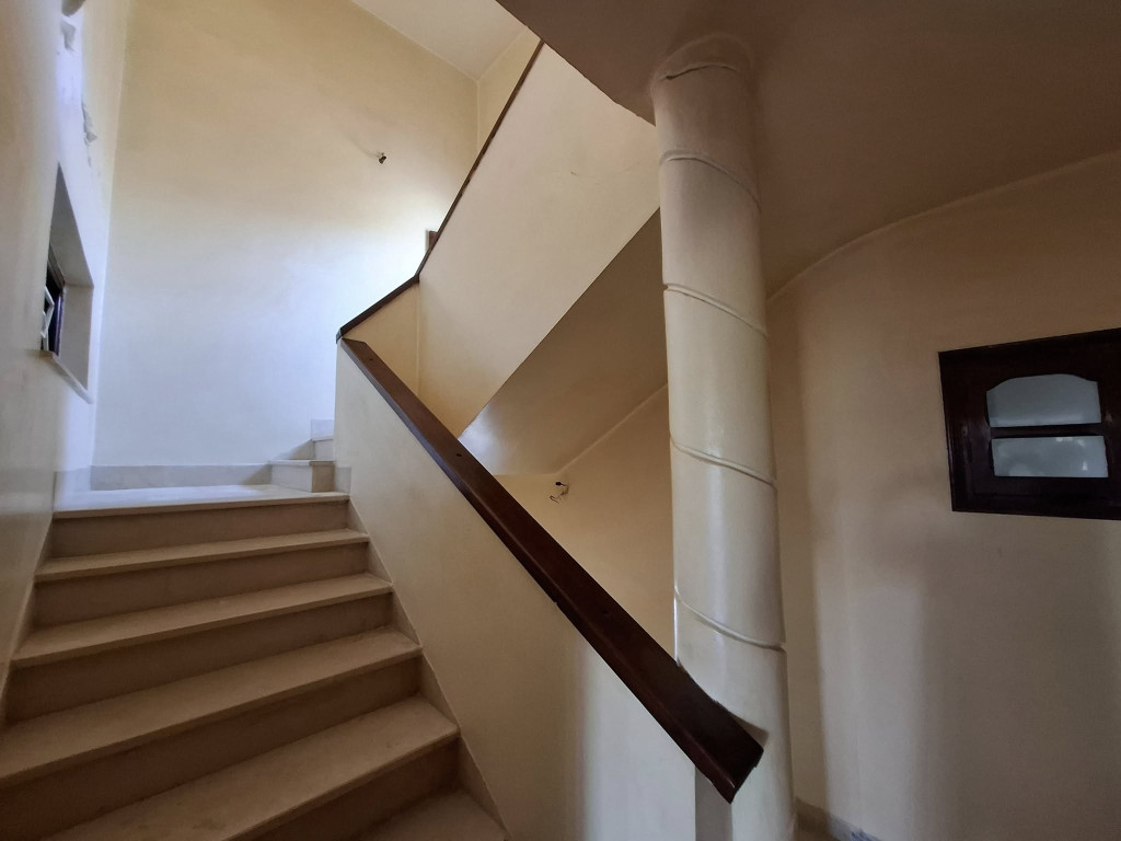 Duplex s6 x 3 niveaux mourouj 5 rare sur le marché