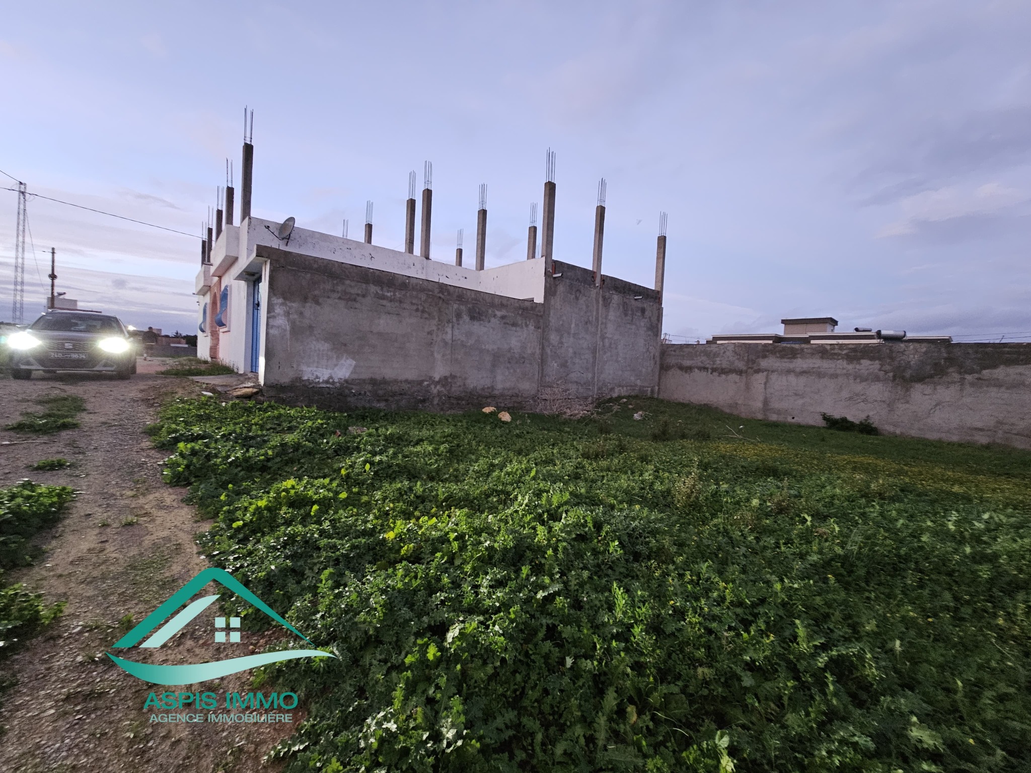 Vt968 terrain 200 m2 à dar allouch
