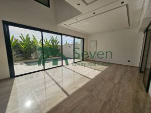 Un triplex s4 avec piscine la soukra ref276a