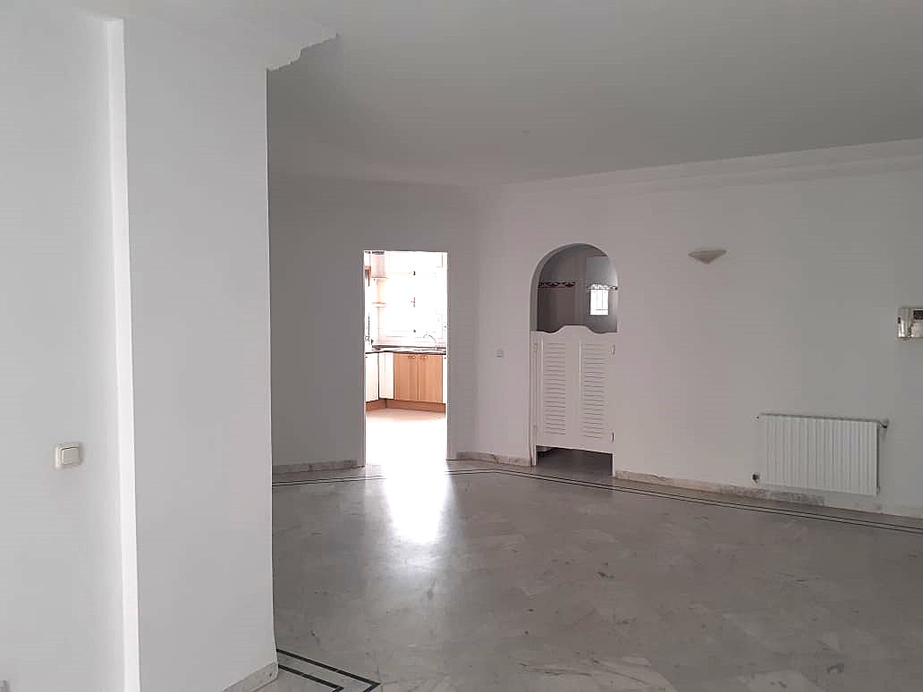 Appartement s3 ennasr 2 pres clinique amilcar