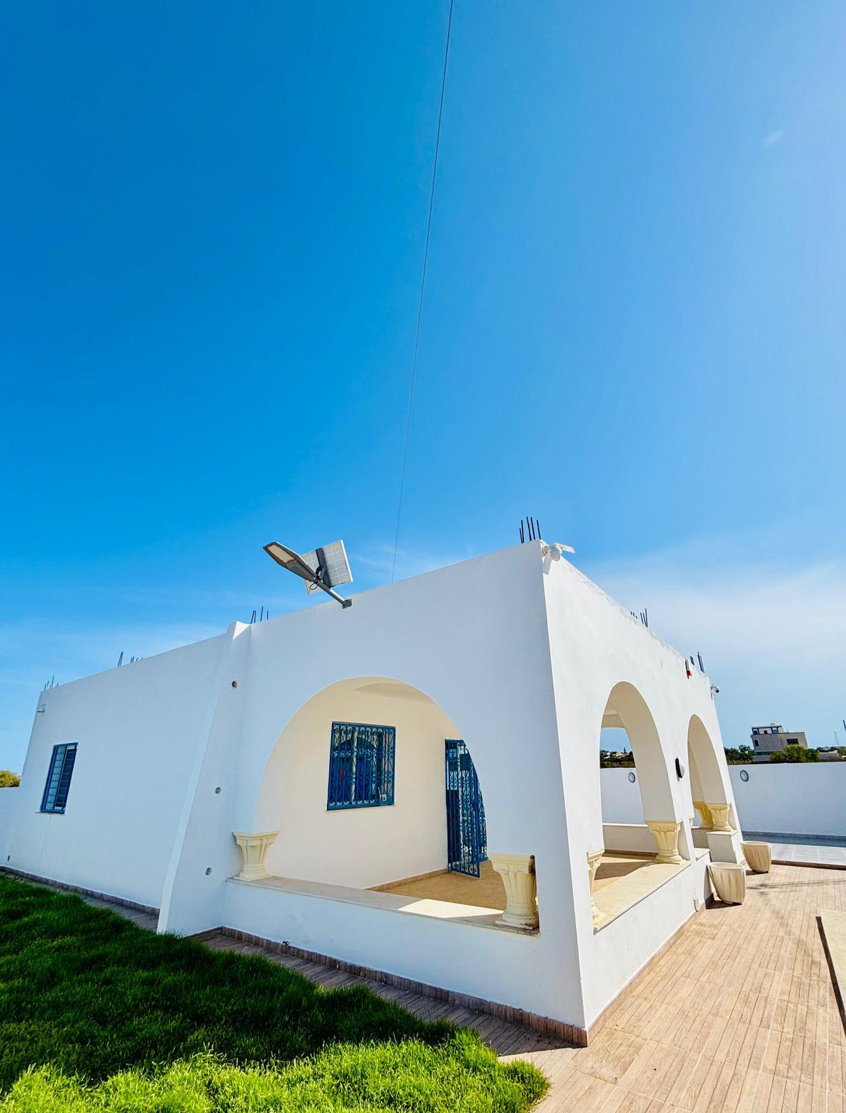Luxueuse villa avec piscine a plage kerkouane