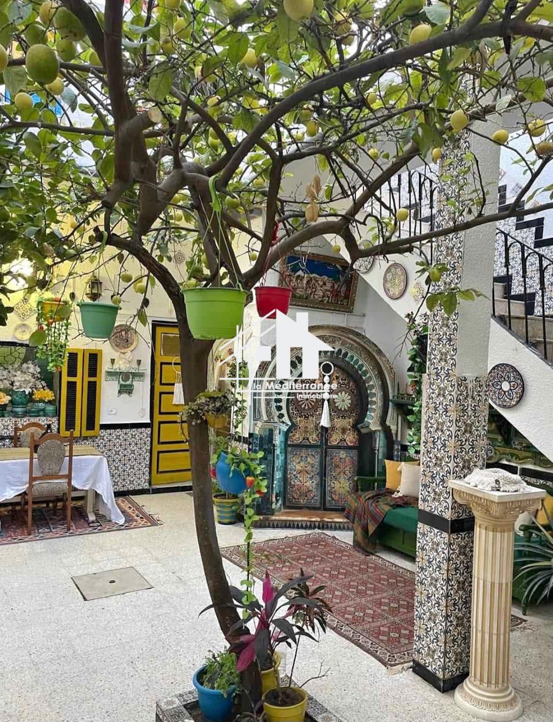 Maison style arabesque au centre ville tunis