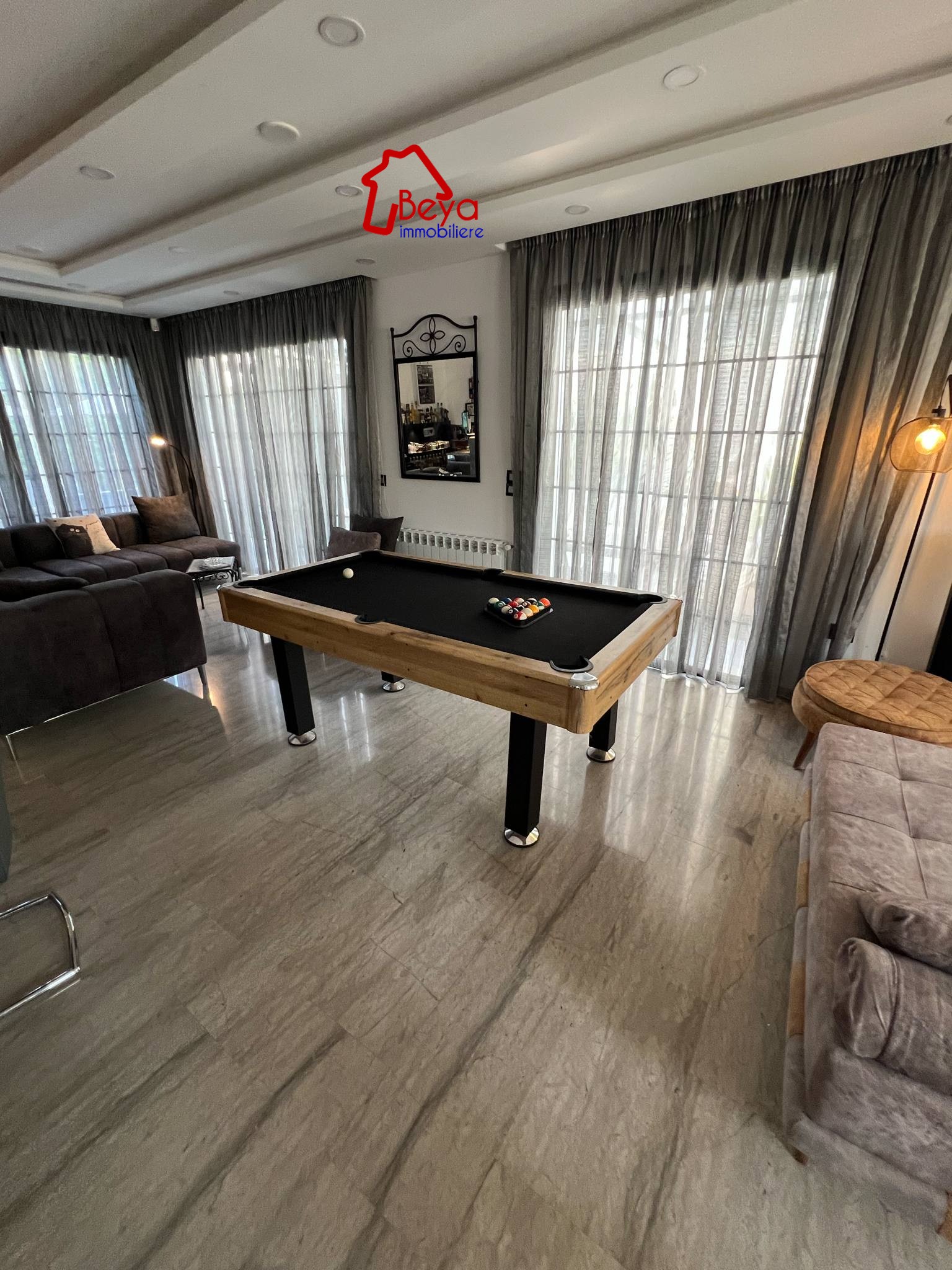 Villa paris vvm061