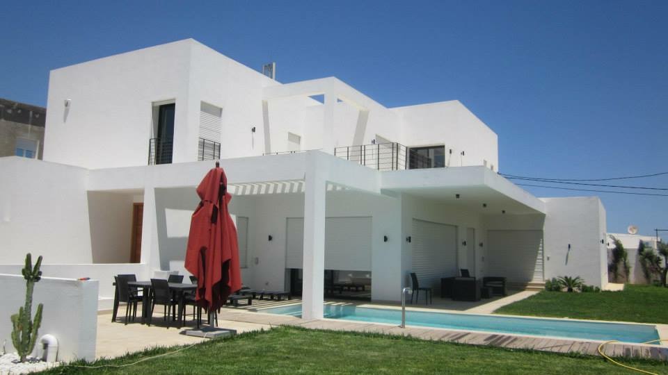Villa de prestige à la soukra sidi frej