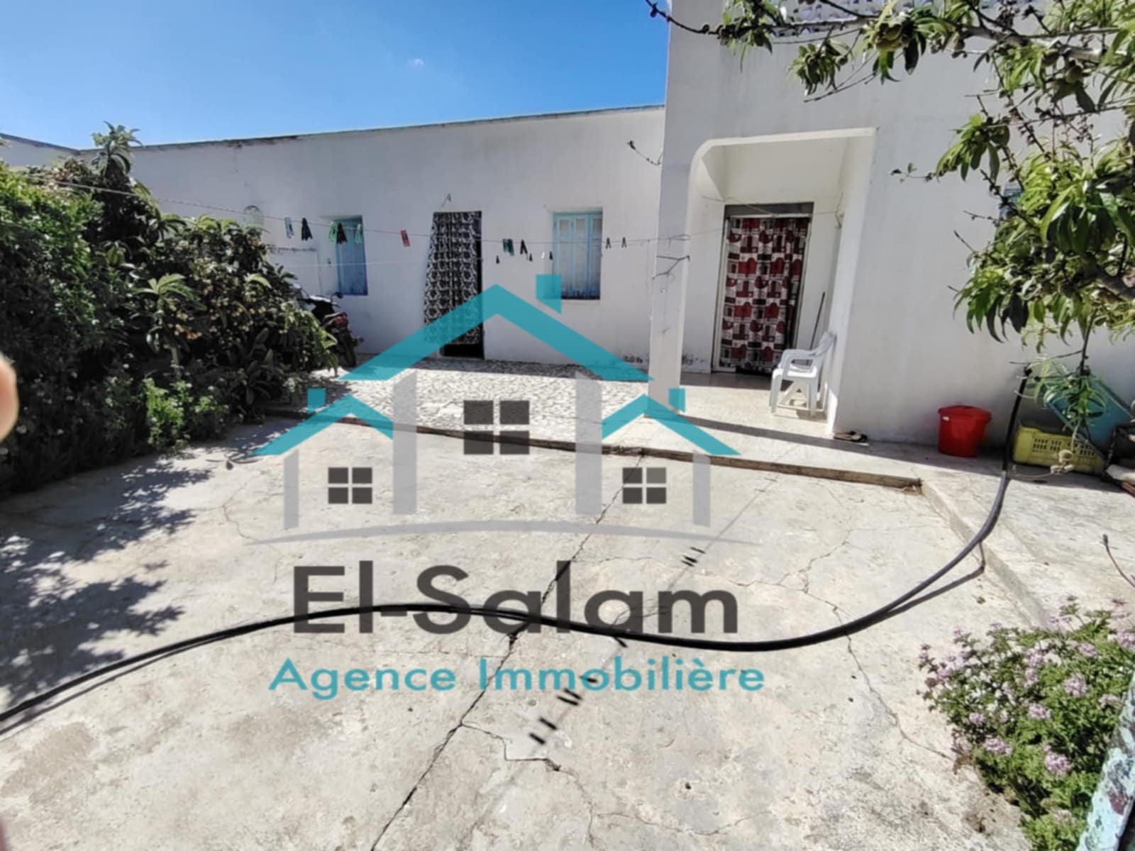 Maison arab 75000 dt