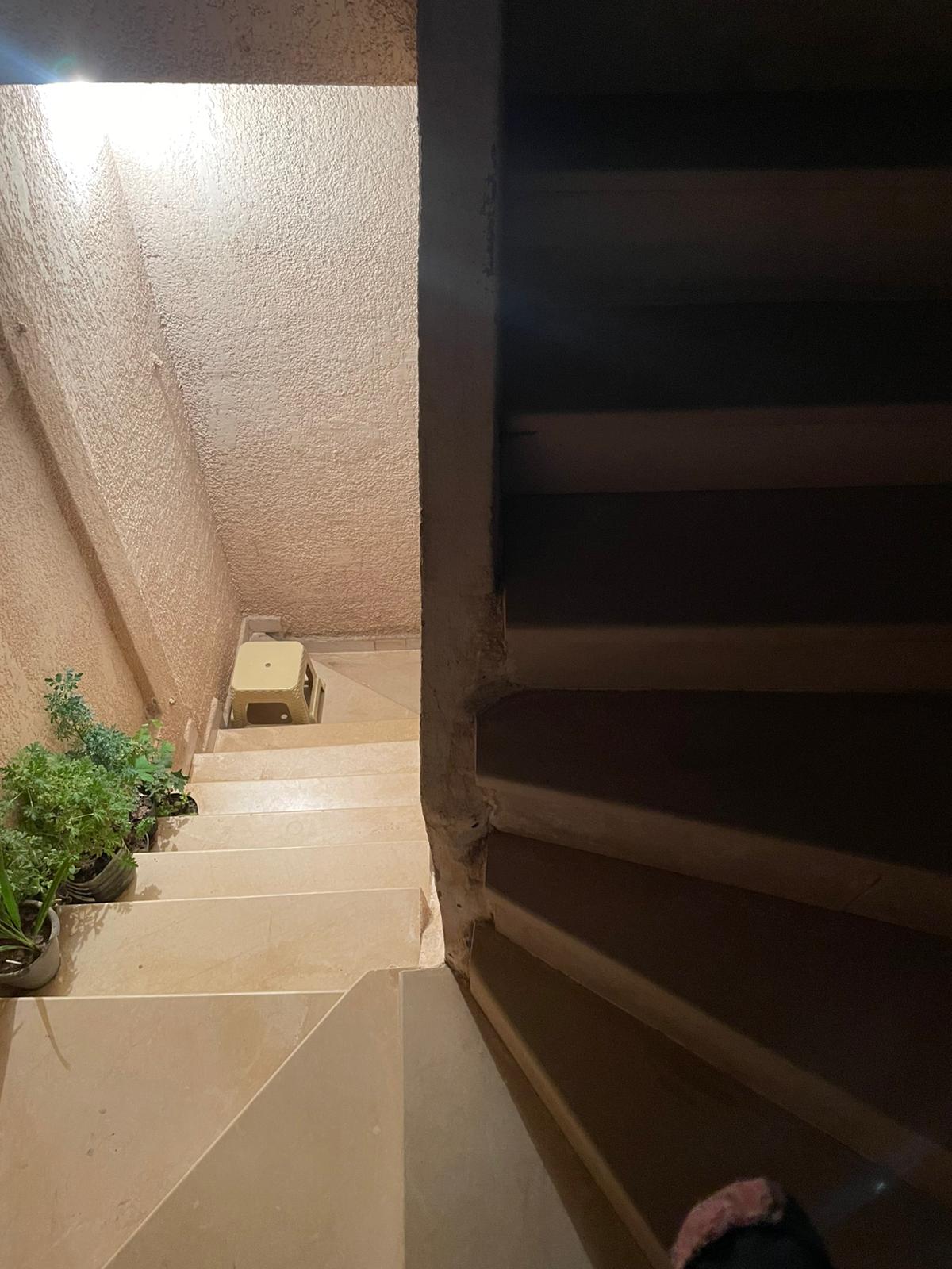 Maison de deux étages fouchana