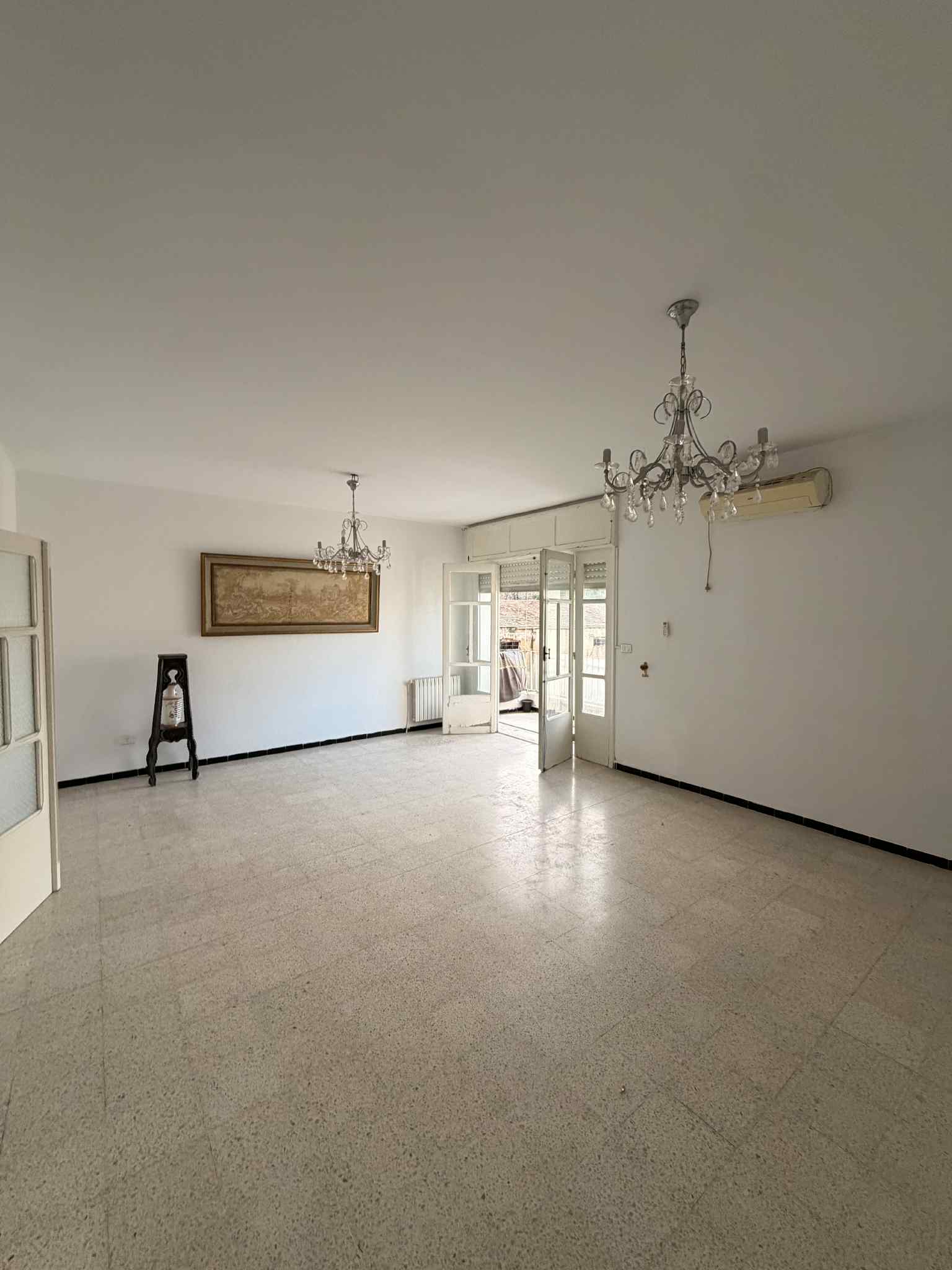Appartement spacieux cité les roses