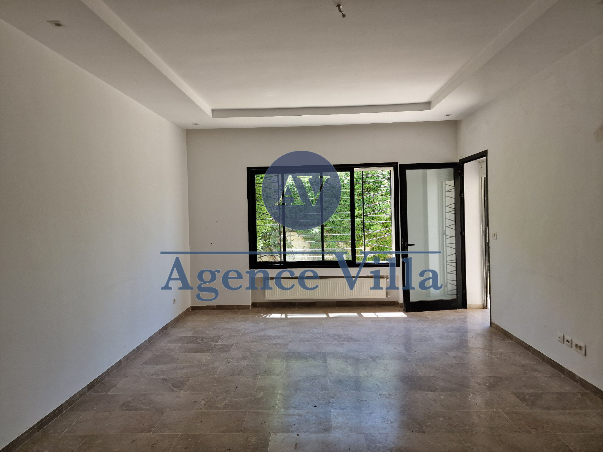 Appartement s3 avec jardin à la soukra