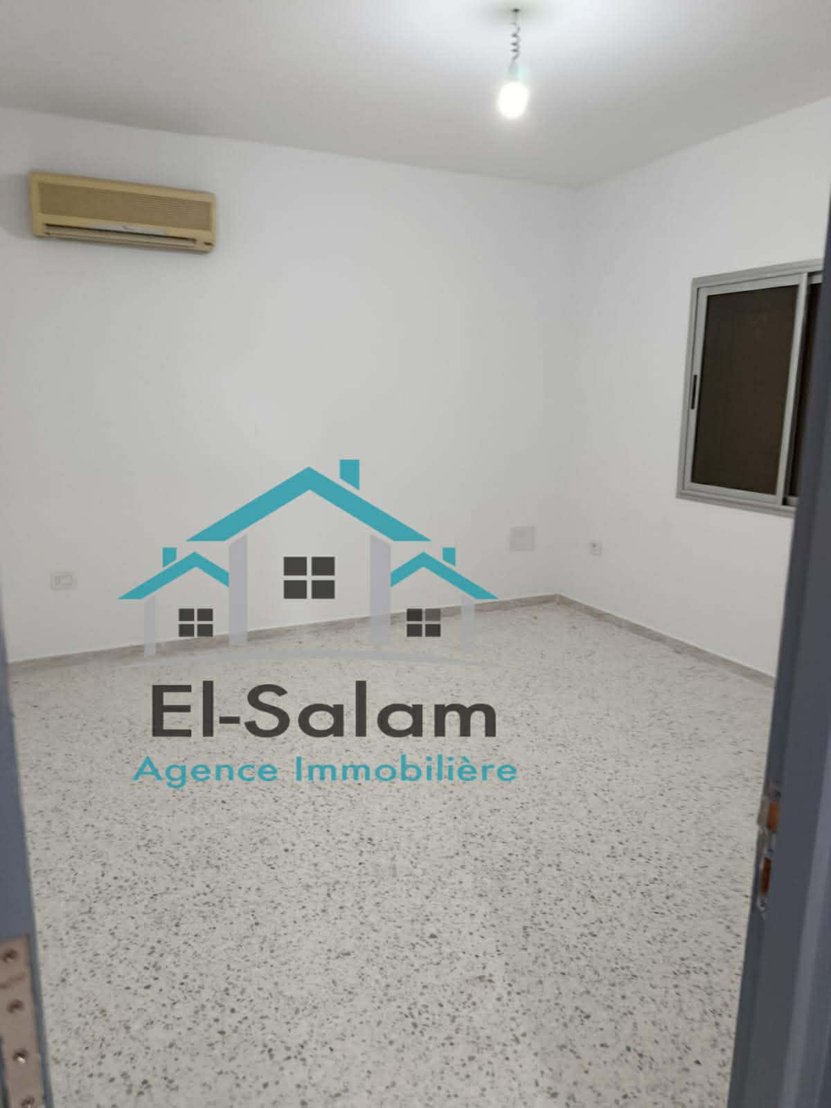 Maison indépendante 800m de la plage
