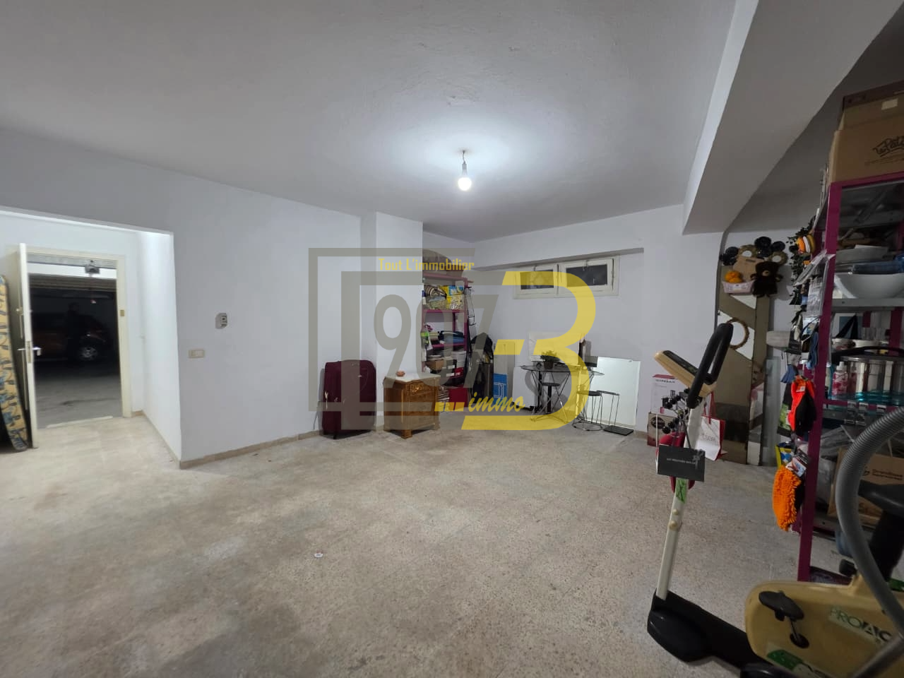 Dépôt 70 m2 à ennasr