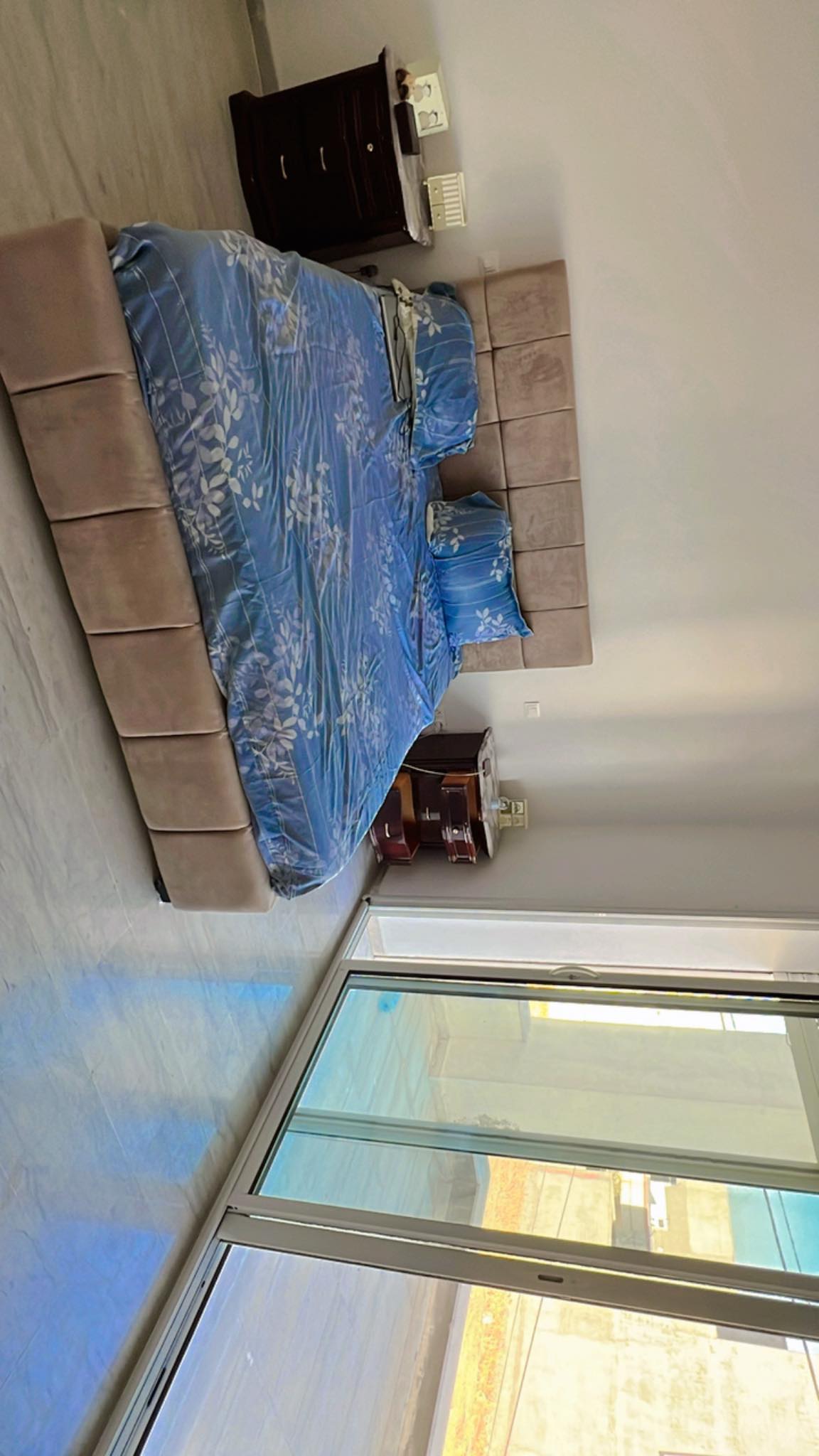 Une villa avec piscine vvk050
