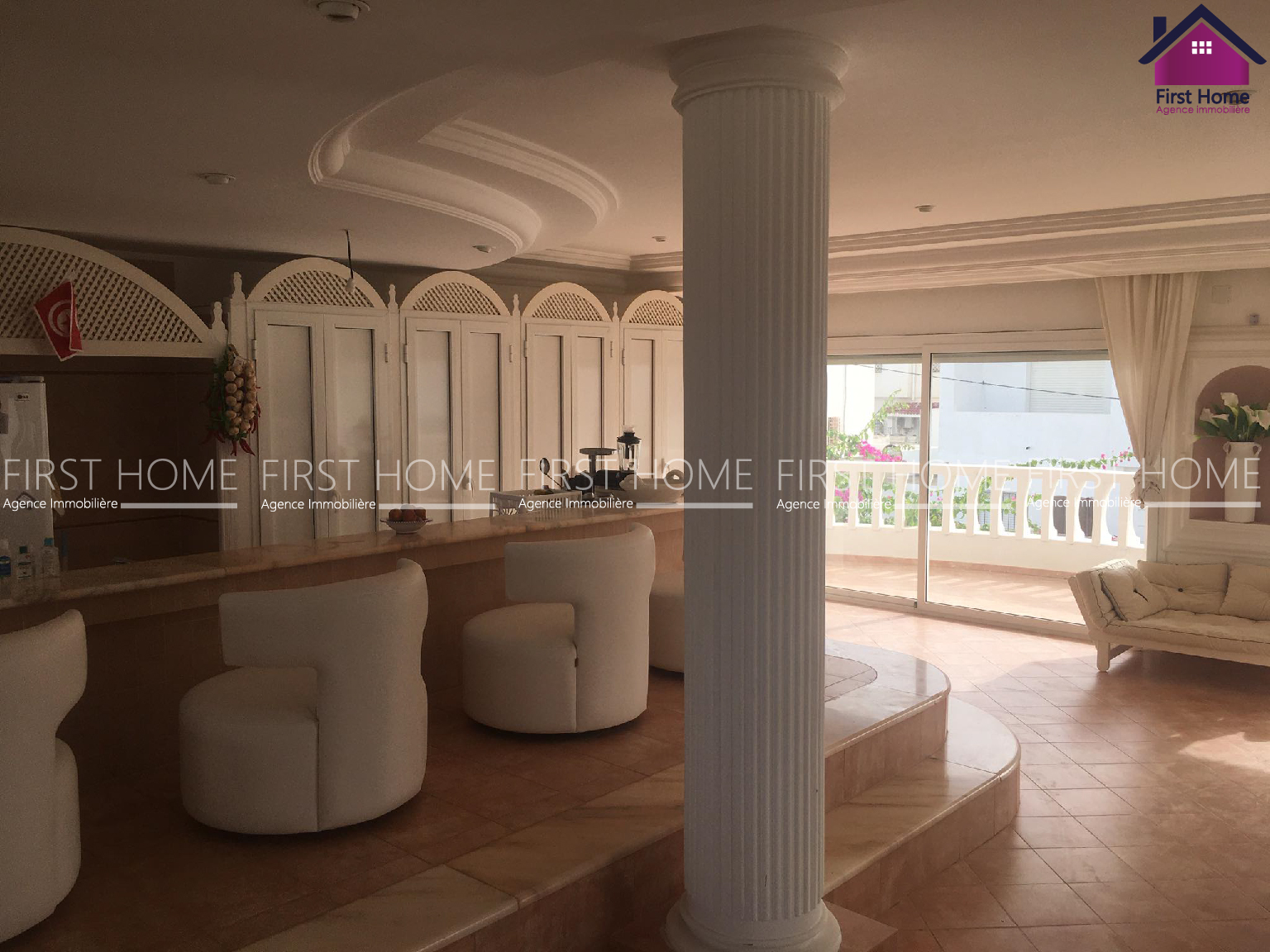 Villa pied dand l'eau