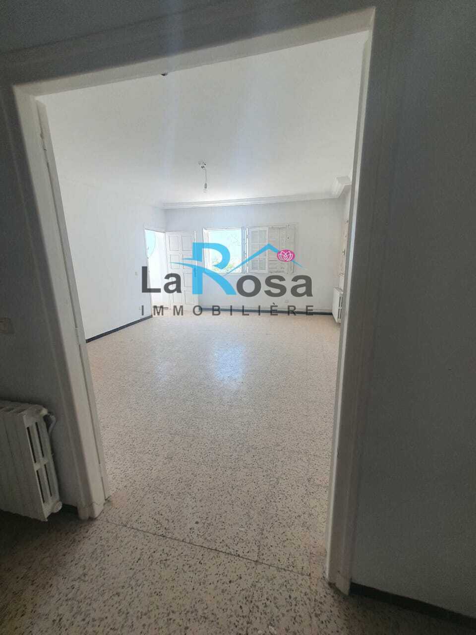 Un vaste appartement s3 à manar2