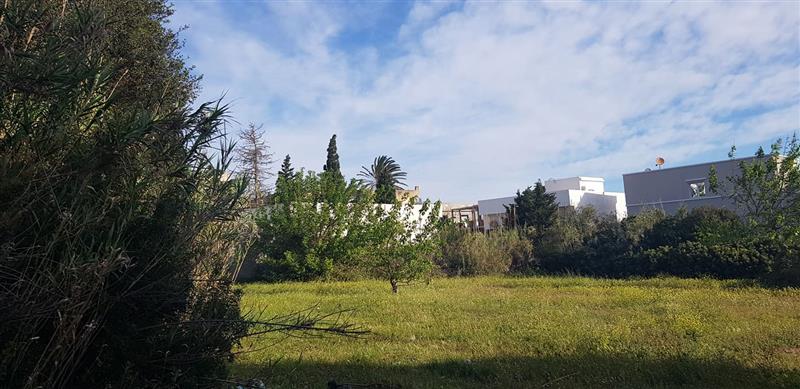 Terrain et maison a corniche bizerte