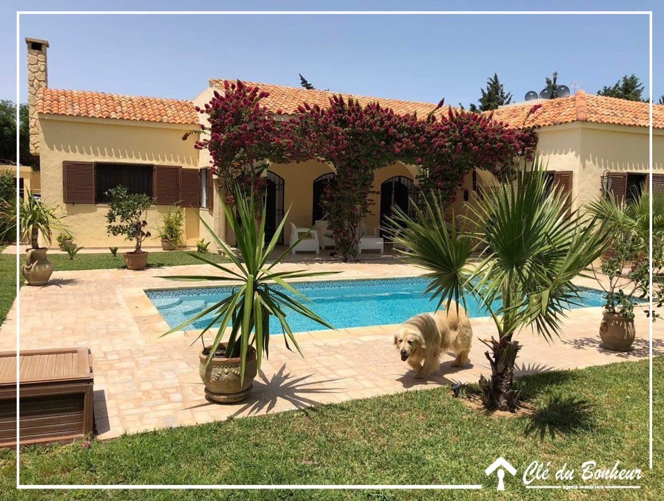 Une belle villa avec piscine à chotrana 2