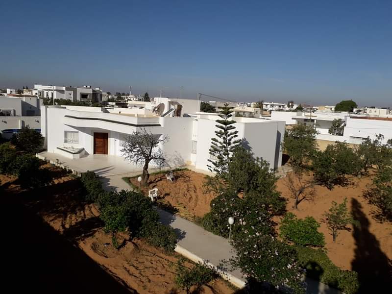 'villa sur grand terrain